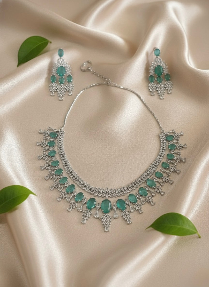 Lustre AD Necklace (Mint Green)