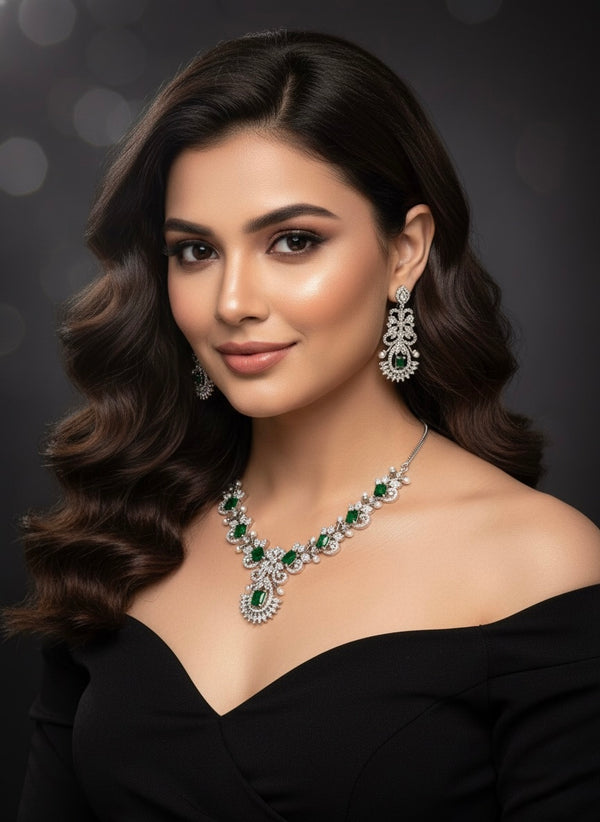 Lush AD Necklace (Green)