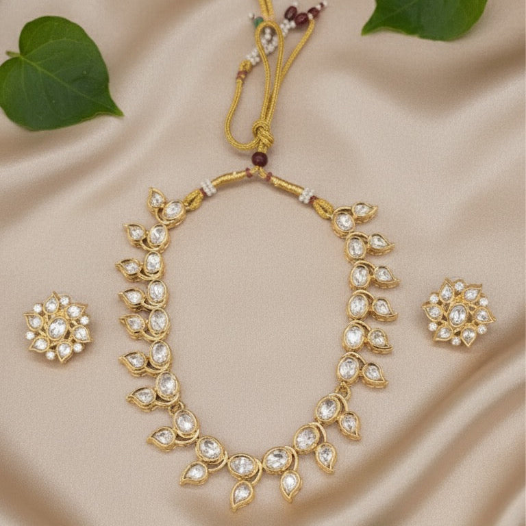 Avira Kundan Necklace