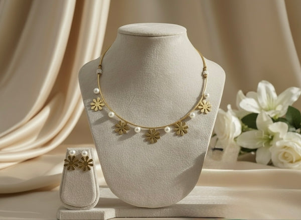 Nysa Hasli Necklace