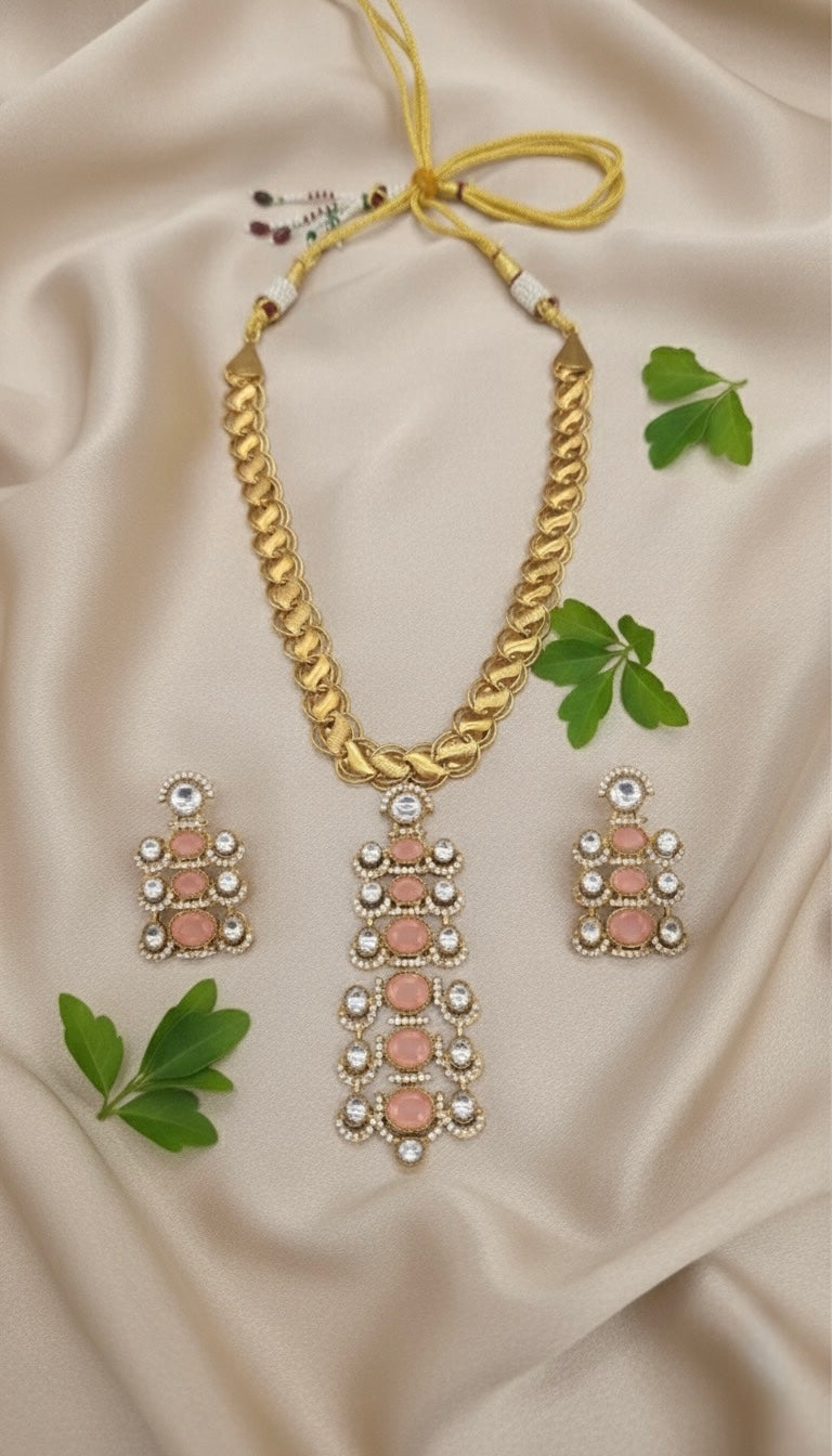 Noorvi AD Necklace (Peach)