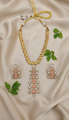 Noorvi AD Necklace (Peach)