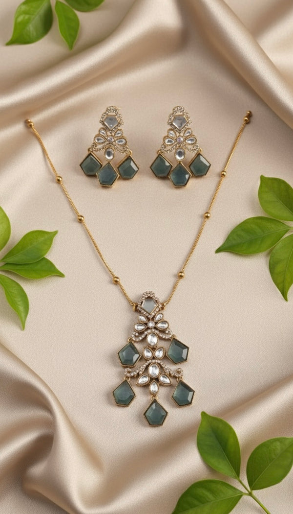 Aarshiya Chain kundan Necklace (Grey)