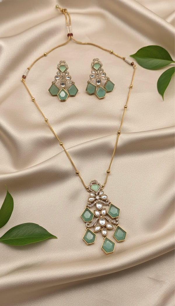 Aarshiya Chain Kundan Necklace (Mint Green)
