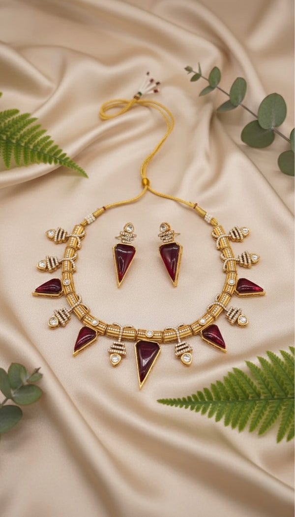 Zarina Polki Necklace (Wine)