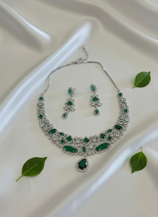 Mira AD Necklace (Green)