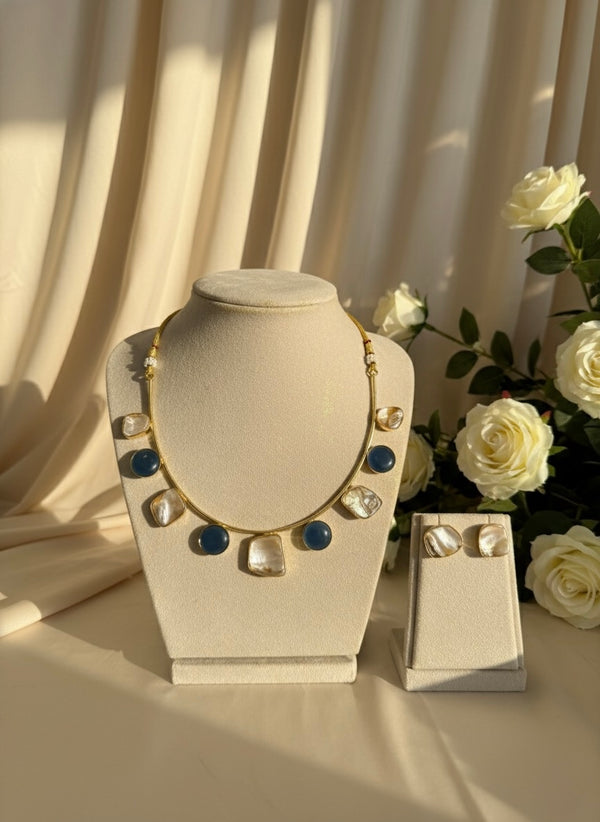 Eira Hasli Necklace (Blue)