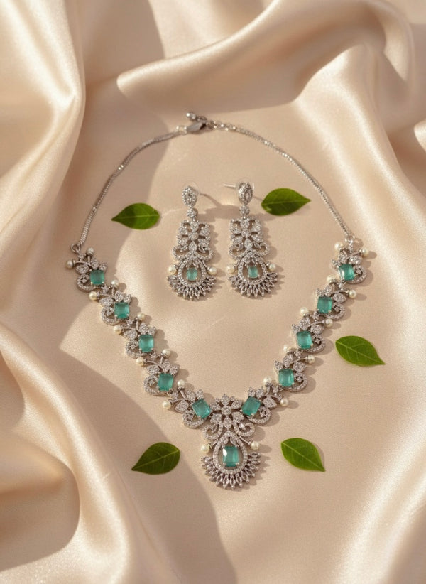 Lush AD Necklace (Mint Green)