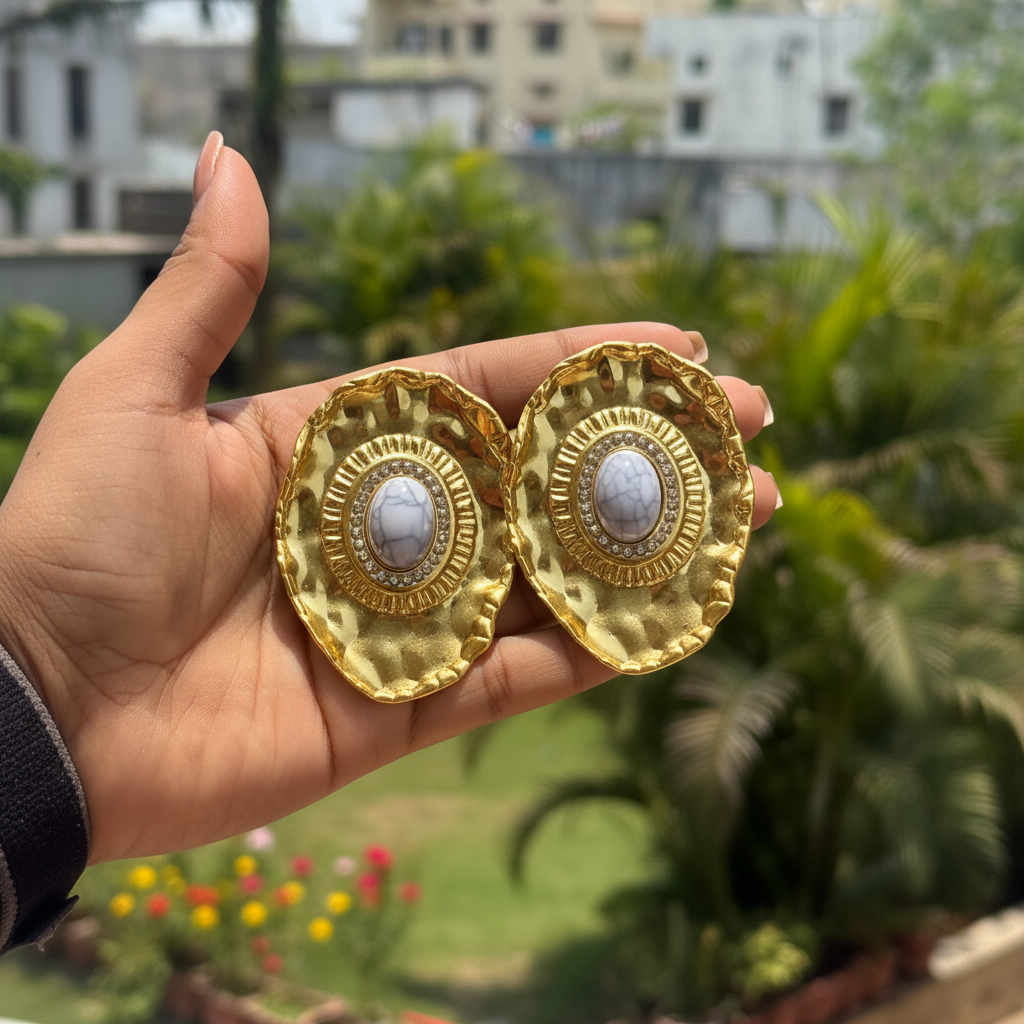 Glint Anti-tarnish Earrings (White)