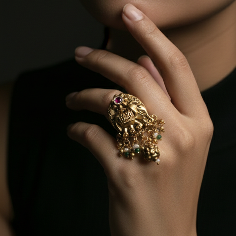 Begum Adjustable Ring