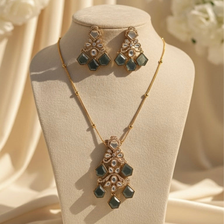 Aarshiya Chain kundan Necklace (Grey)