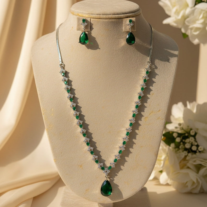Aqua AD Necklace (Green)