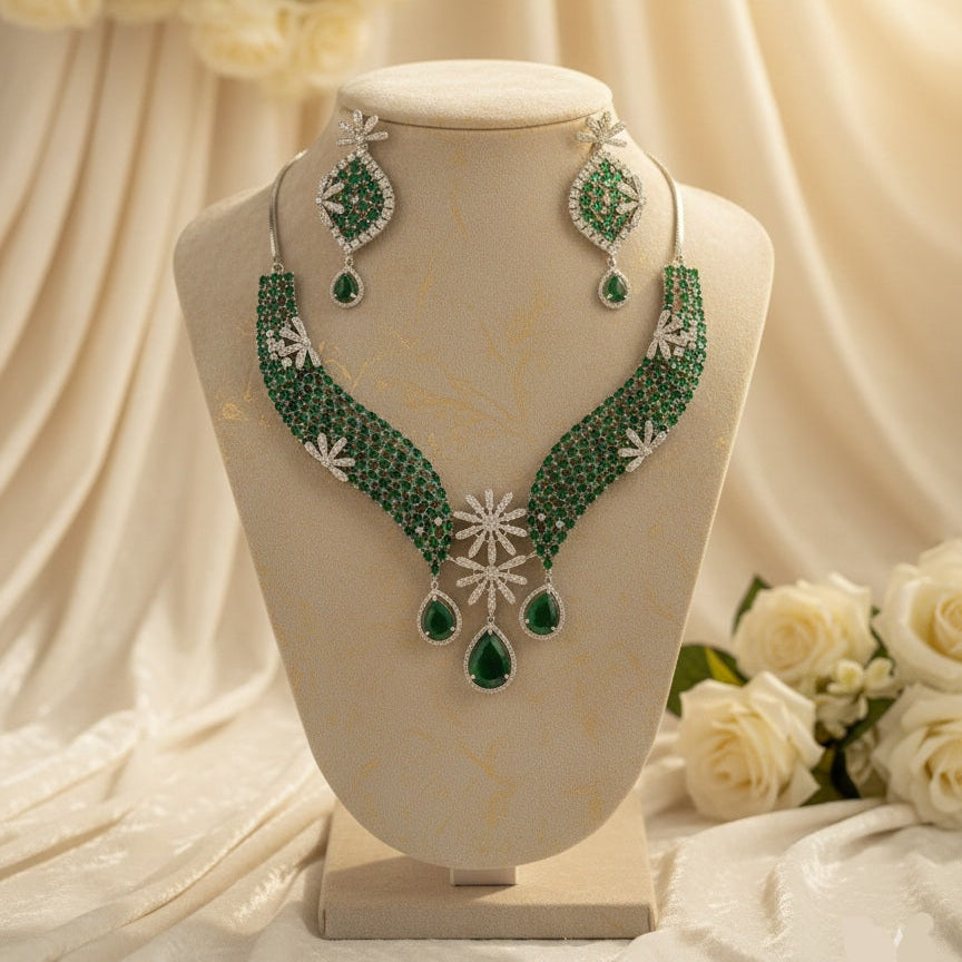 Emerald Bloom AD Necklace (Green)