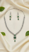 Regal Vine AD Necklace (Green)