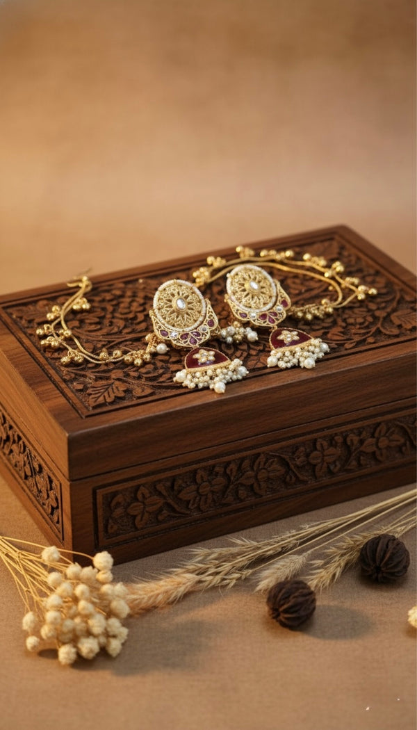 Noor Chain Earrings (Wine)