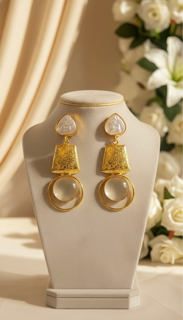Lara Hasli Earrings (White)