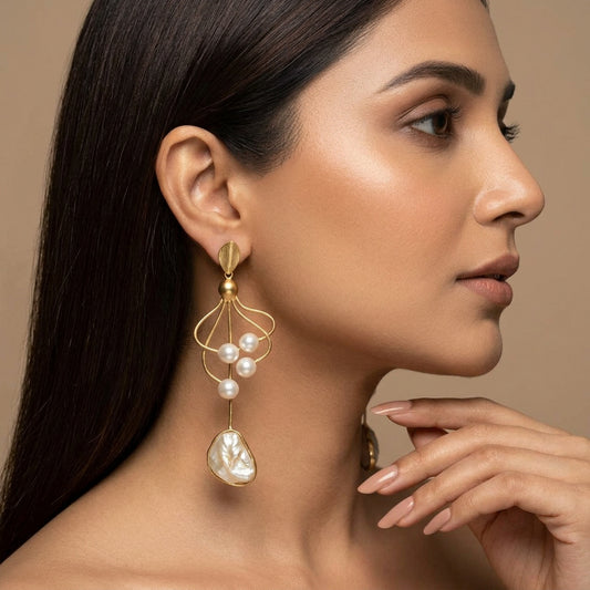 Pearl Hasli Earrings