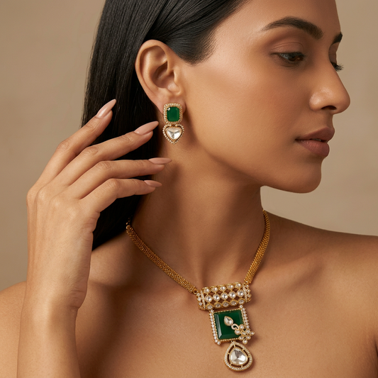 Aditi Kundan Necklace Set (Green)