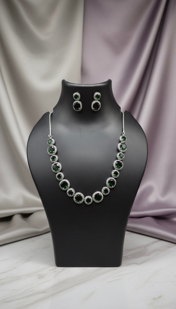 Royale Glow AD Necklace (Green)