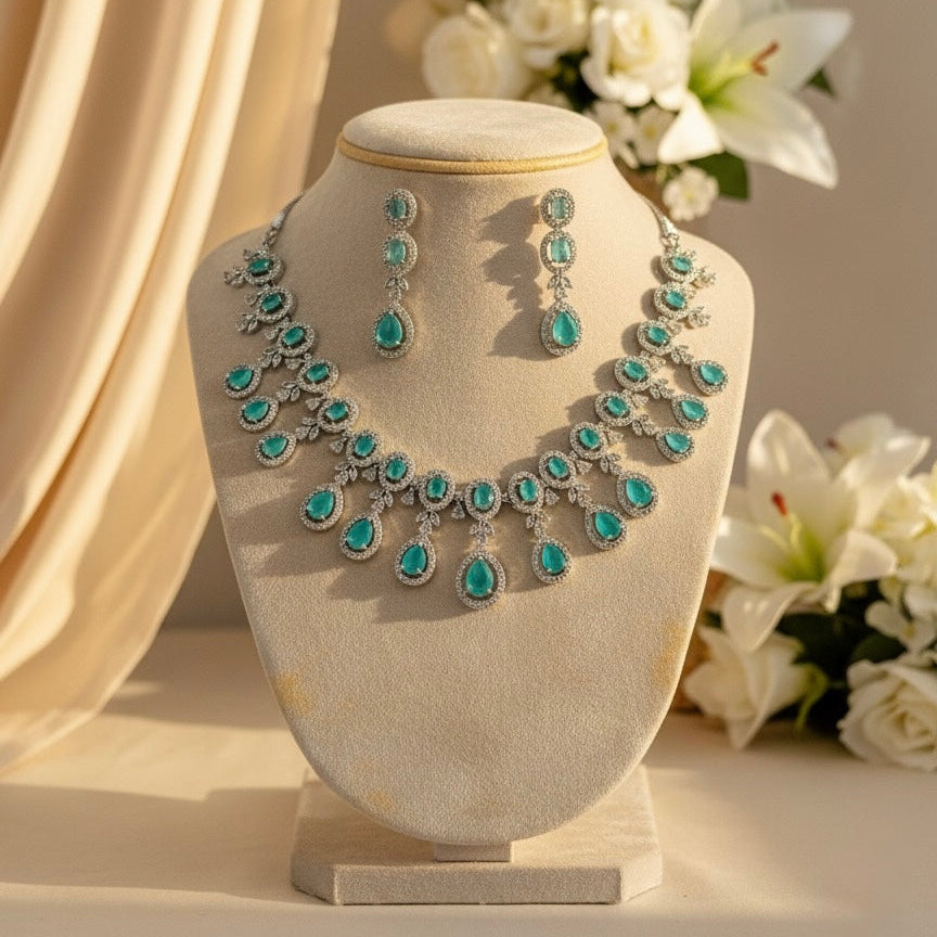Shimmer AD Necklace (Mint Green)