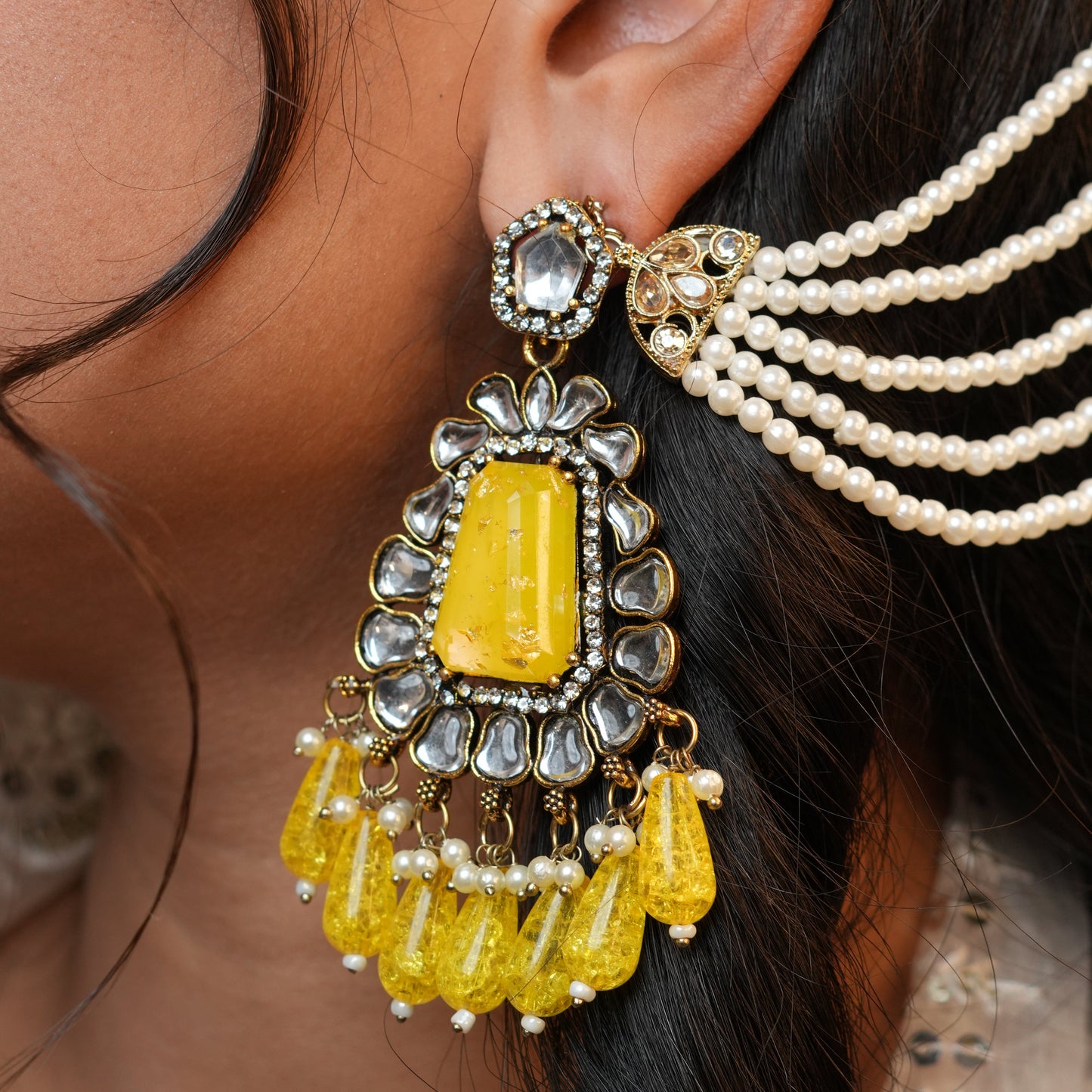 Kirnaya Chain Earrings (Yellow)