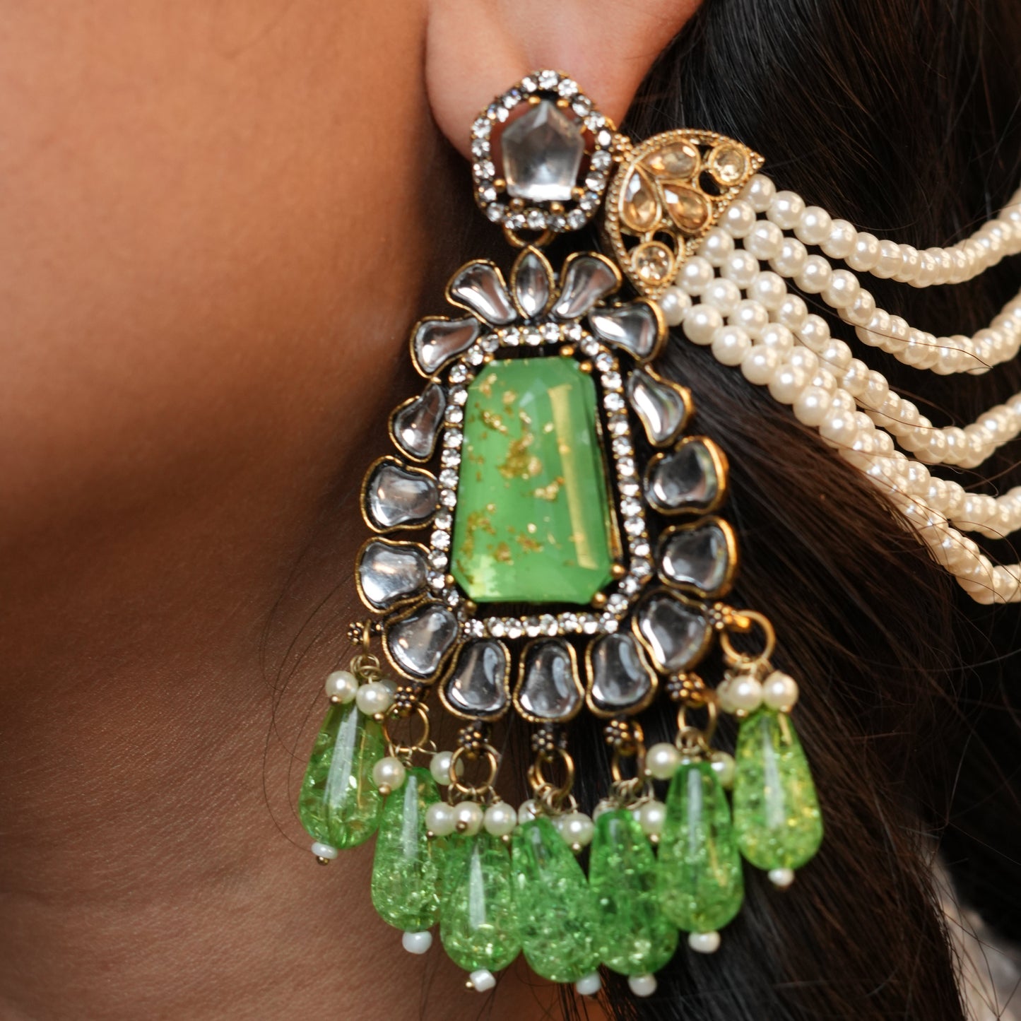 Kirnaya Chain Earrings (Light-Green)