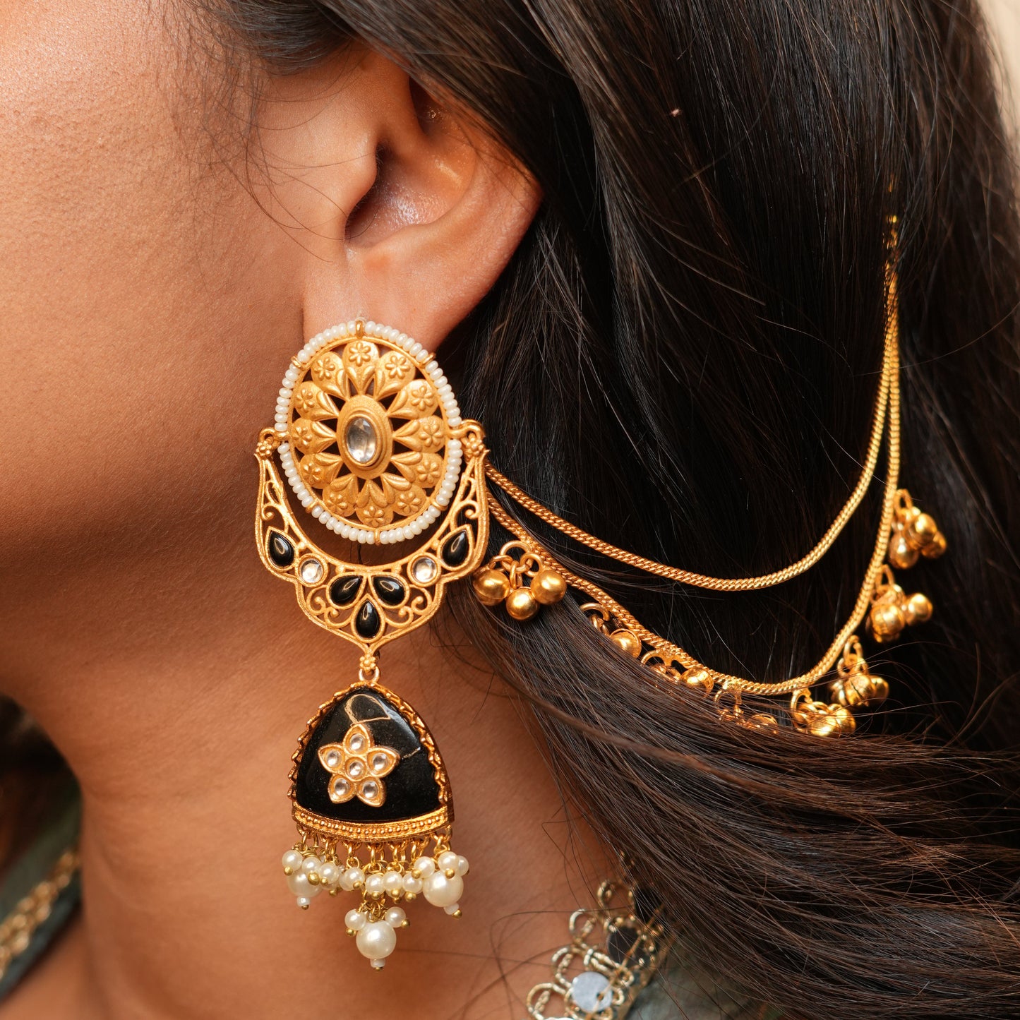 Noor Chain Earrings (Black)