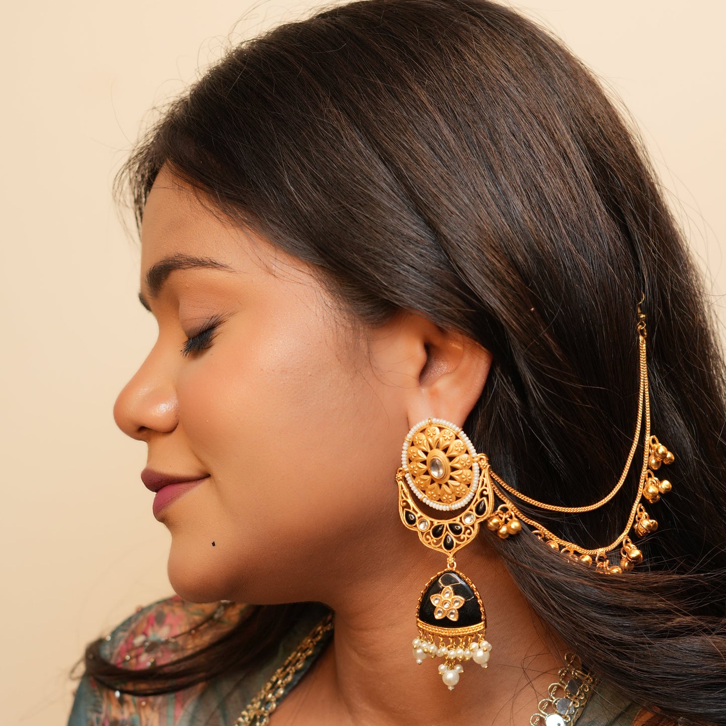 Noor Chain Earrings (Black)