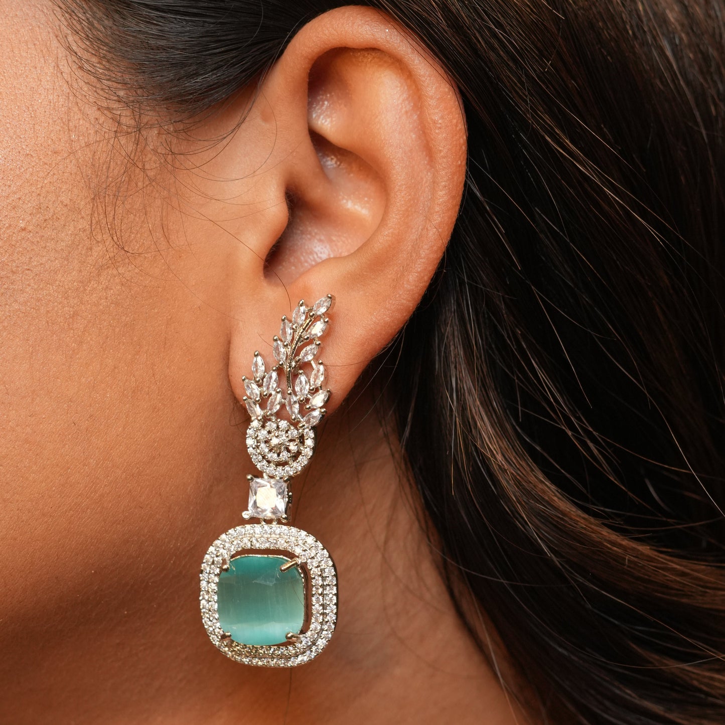 Bloomy AD Earrings (Mint Green)