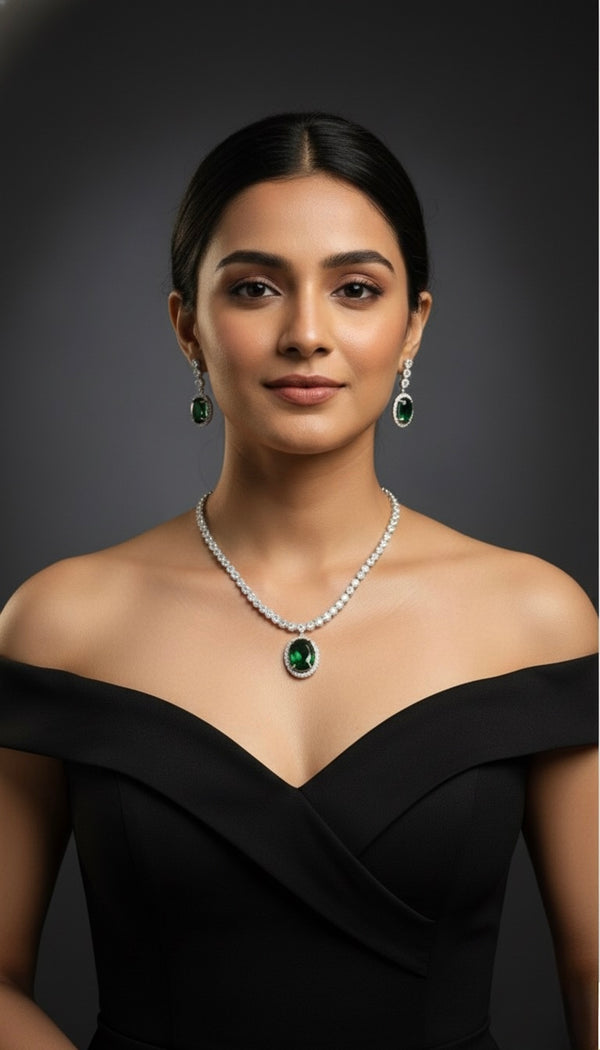 Regal Solitaire AD Necklace (Green)