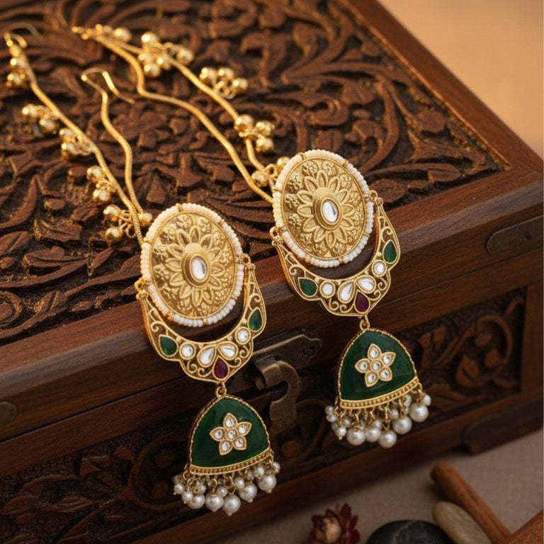 Noor Chain Earrings (Green)