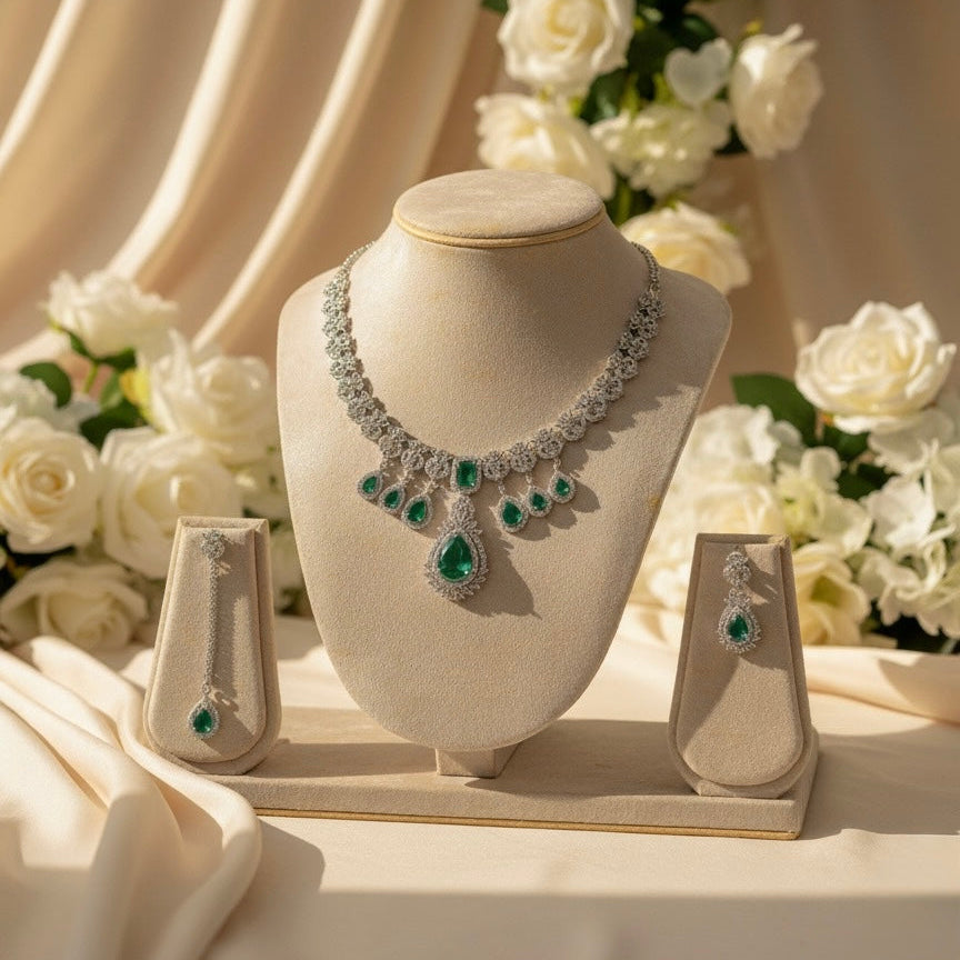 Diva AD Necklace (Green)