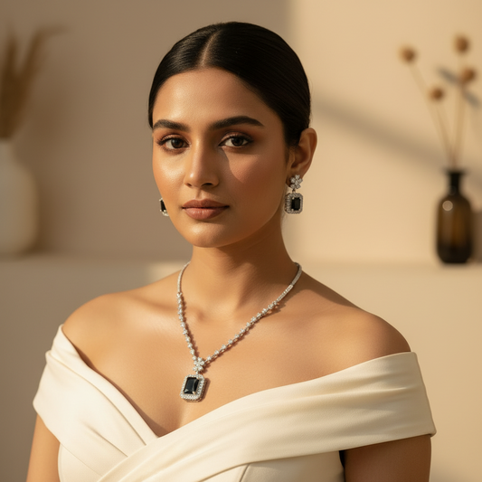 Evara AD Necklace (Black)