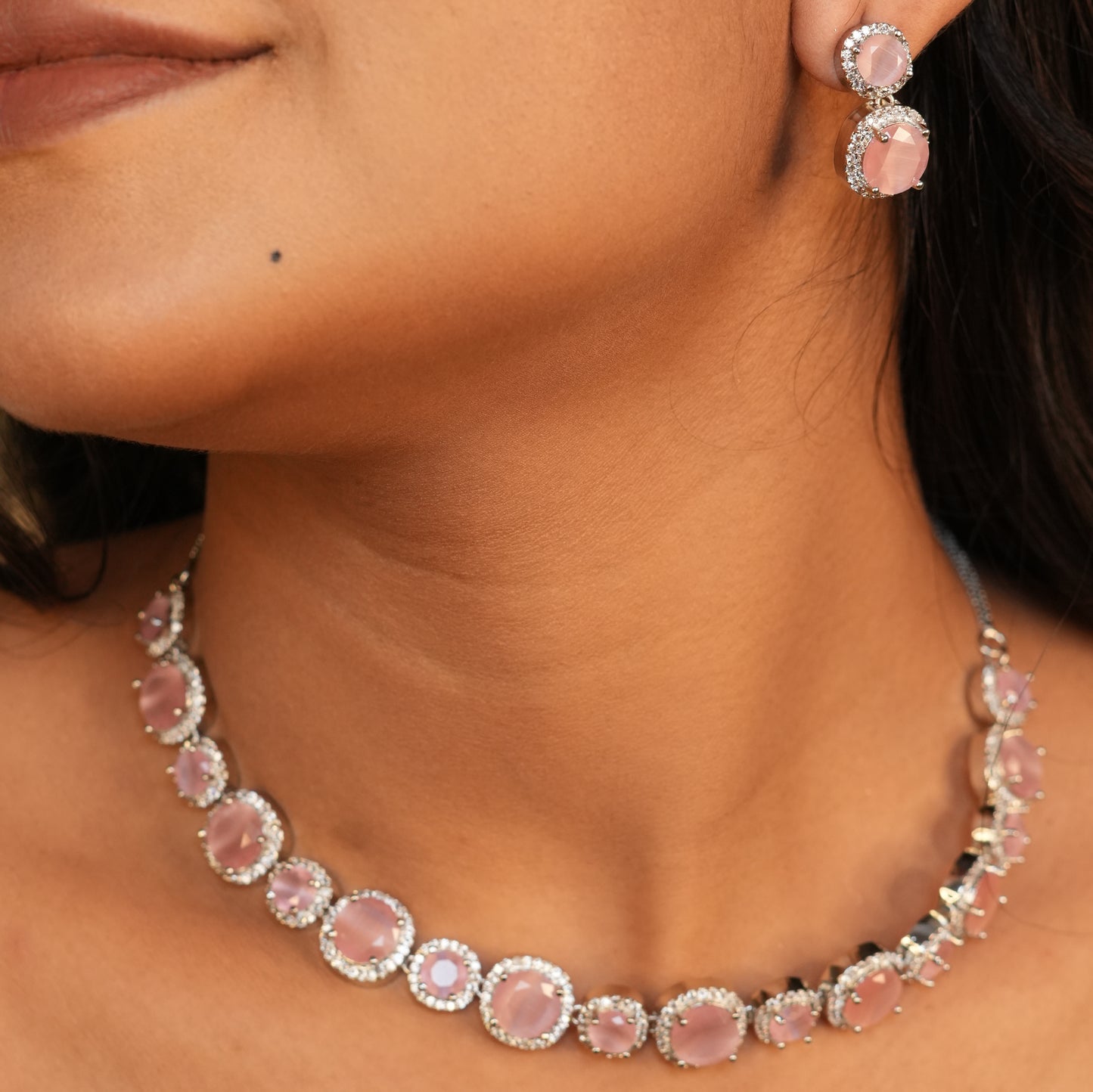 Royale Glow AD Necklace (Pink)