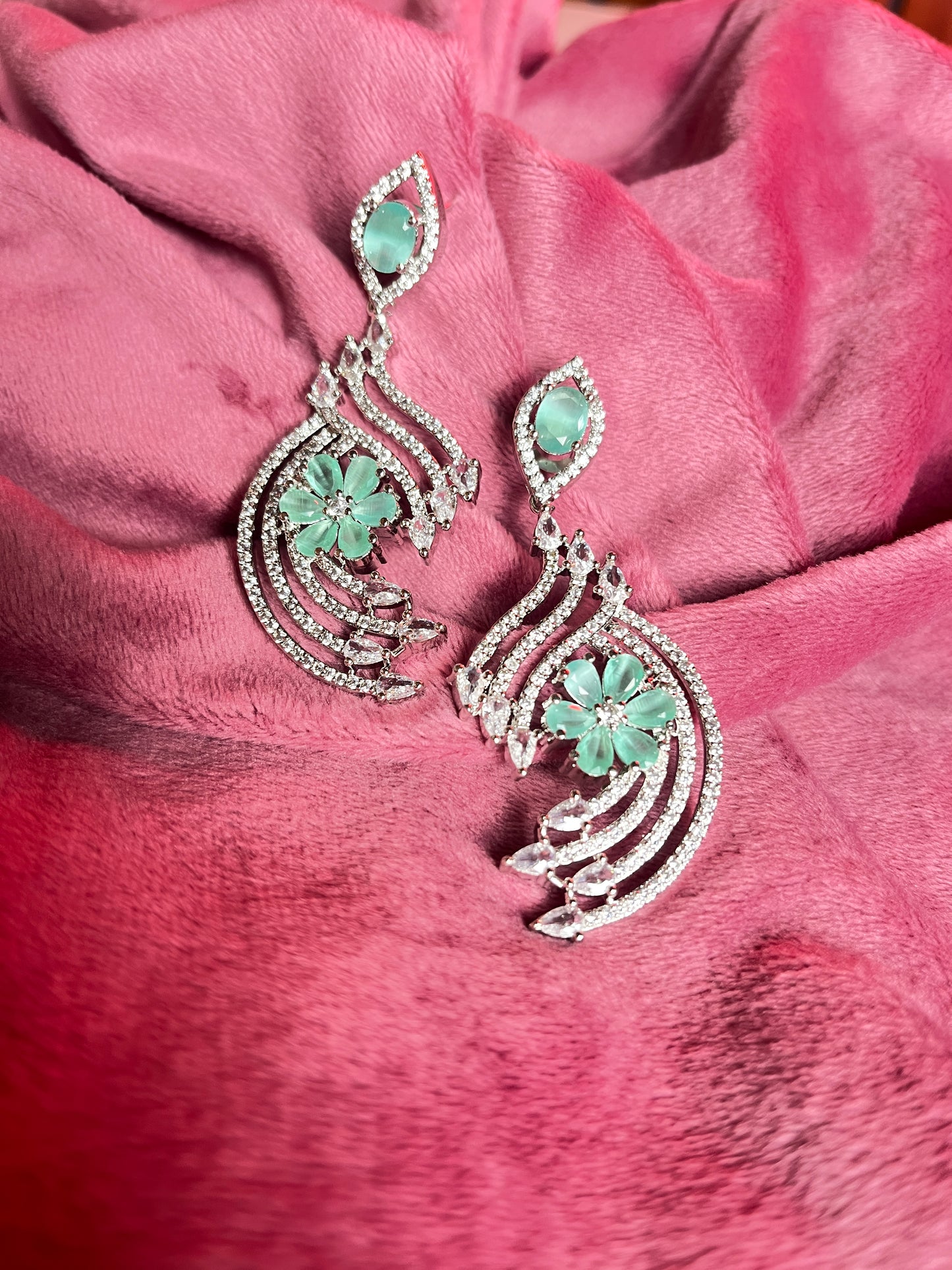Blush AD earrings (Mint Green)