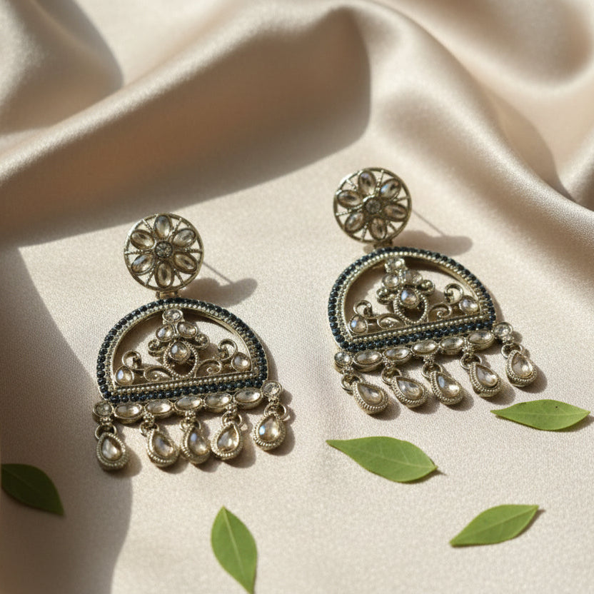 Mahi Kundan Earrings (Green)