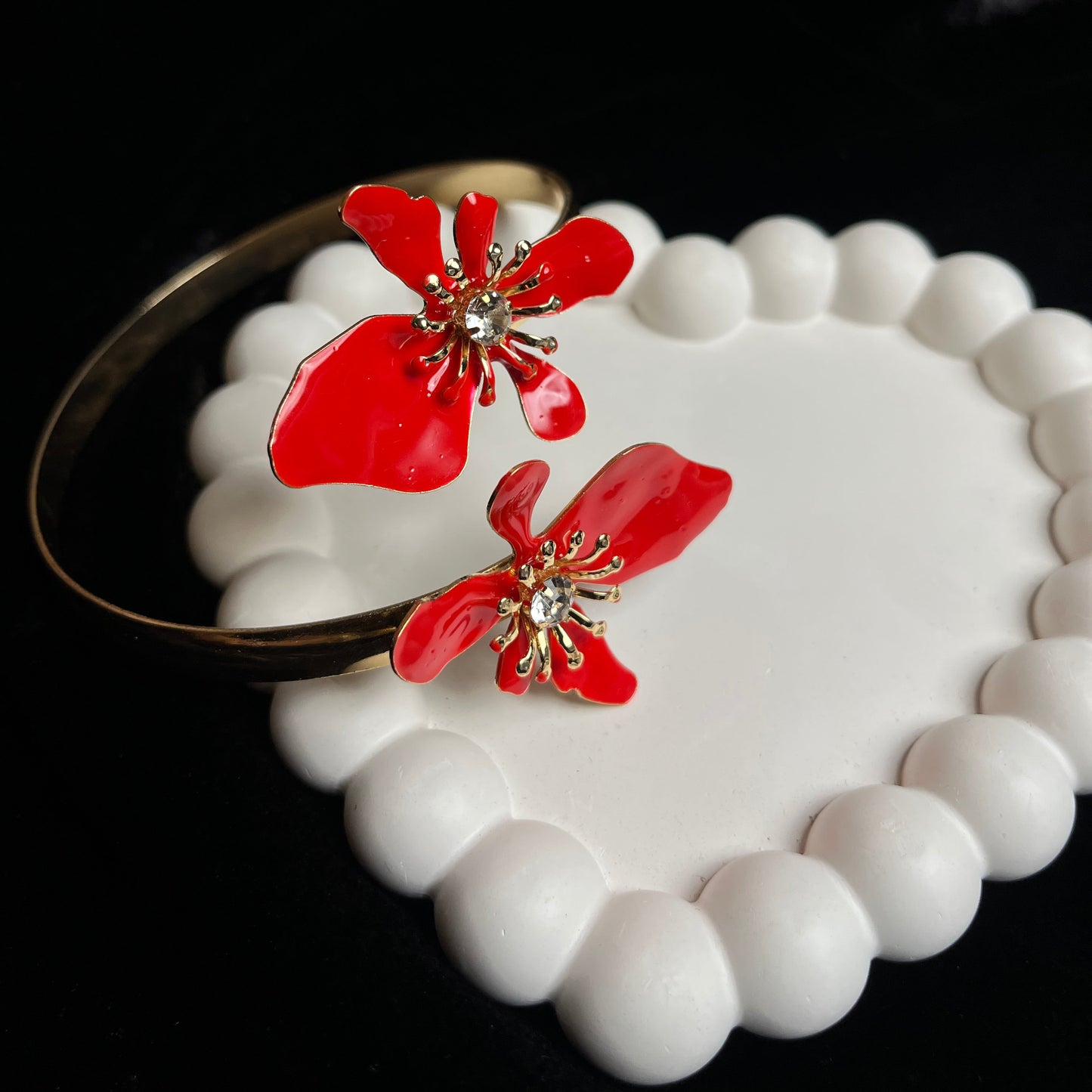 Floral Armcuff (Red)