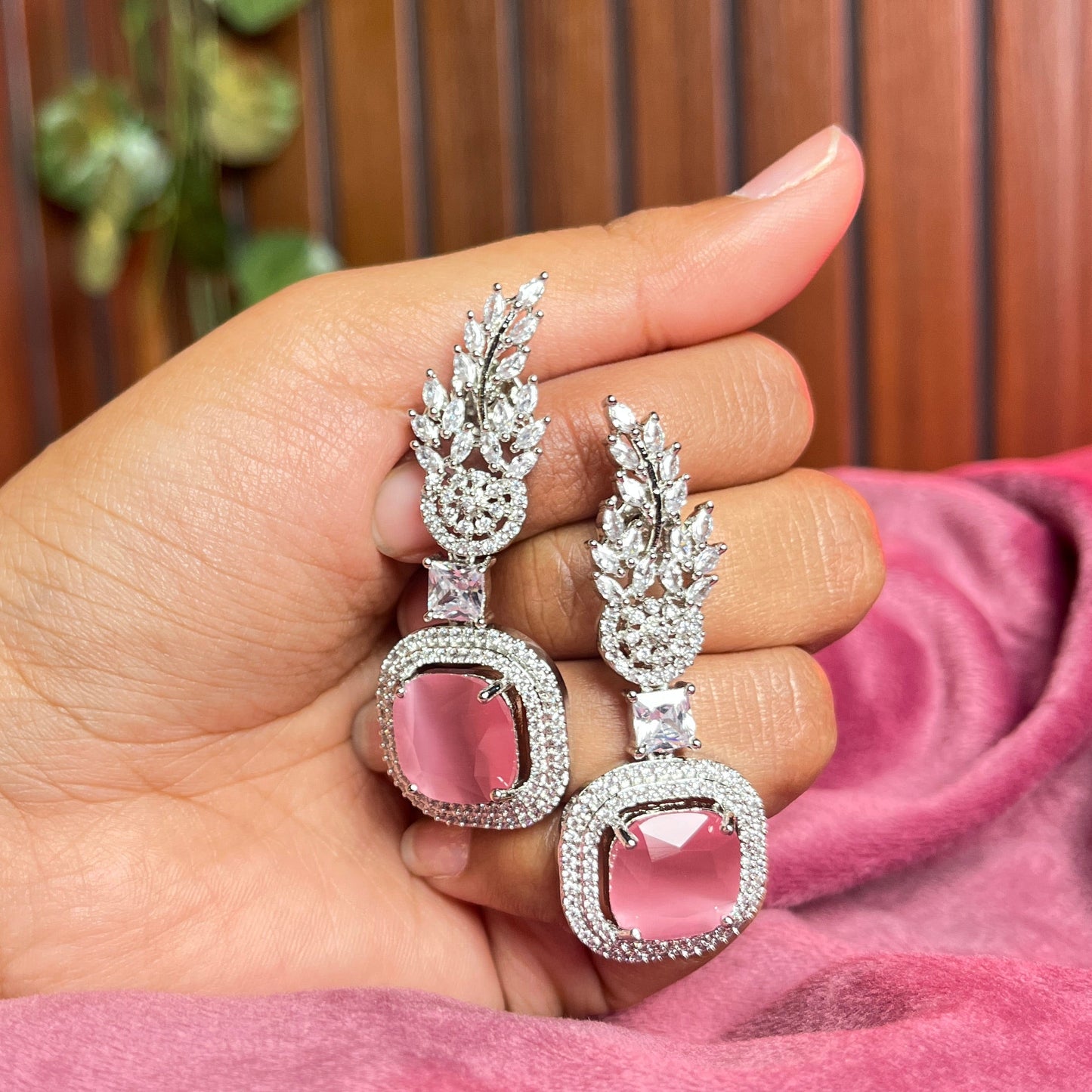 Bloomy AD Earrings (Pink)